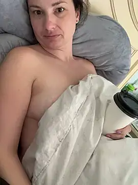 MilfyMrsRobinson online show from 1, 3, 2025