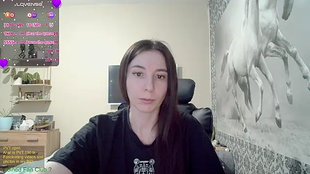 Wowpornoo online show from 25, 1, 2025