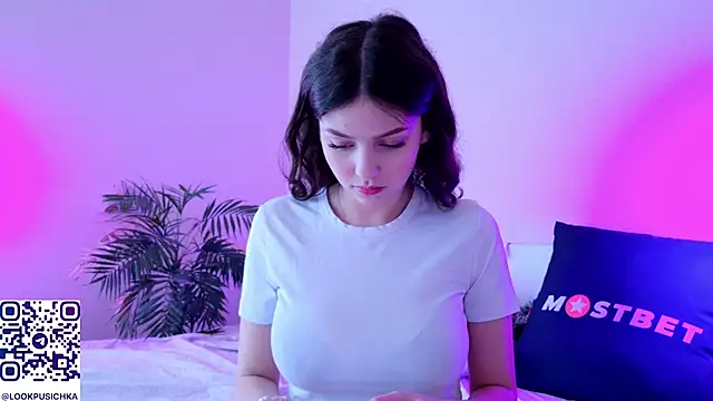 Snapshot of pusichka chatting on 28, 12, 2024 pusichka online show from 28, 12, 2024