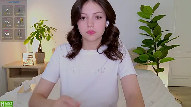 Snapshot of pusichka chatting on 18, 9, 2025 pusichka online show from 18, 9, 2025