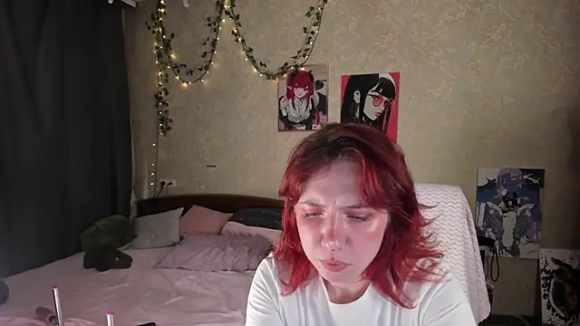 Snapshot of Love_is_Lola chatting on 7, 7, 2026 Love is Lola online show from 7, 7, 2026