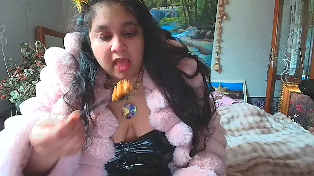 MelanieFawker online show from 6, 3, 2025