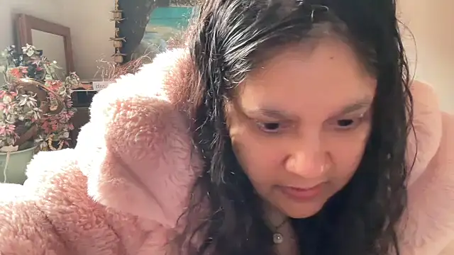 MelanieFawker online show from 5, 10, 2025