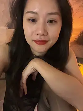 Eliza-E online show from 18, 12, 2025