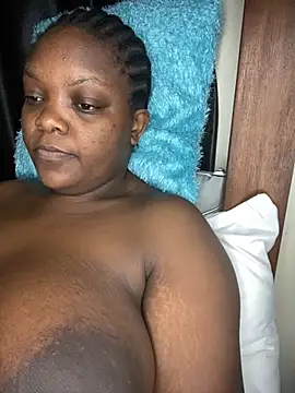 Snapshot of zonroe_the_big chatting on 22, 2, 2025 zonroe the big online show from 22, 2, 2025