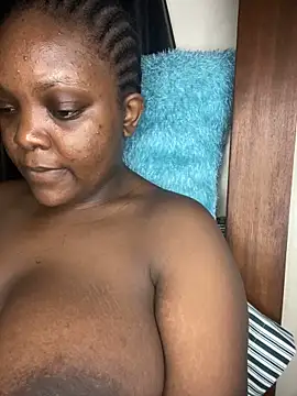 Snapshot of zonroe_the_big chatting on 27, 2, 2025 zonroe the big online show from 27, 2, 2025