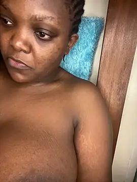 Snapshot of zonroe_the_big chatting on 2, 3, 2025 zonroe the big online show from 2, 3, 2025