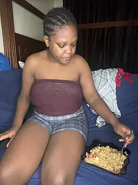 Snapshot of zonroe_the_big chatting on 21, 3, 2025 zonroe the big online show from 21, 3, 2025