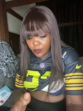 Snapshot of zonroe_the_big chatting on 22, 3, 2025 zonroe the big online show from 22, 3, 2025