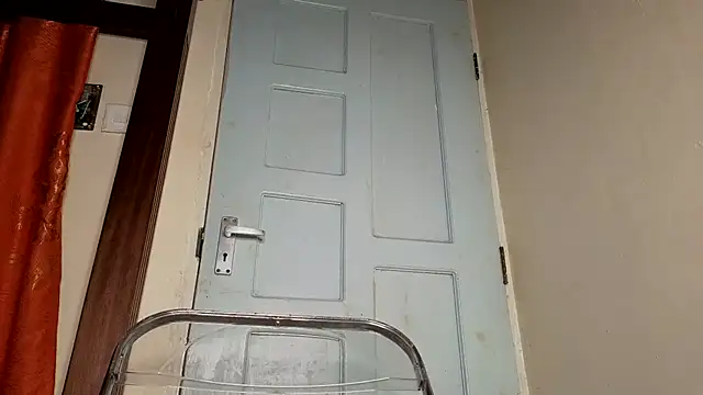 Snapshot of zonroe_the_big chatting on 14, 9, 2025 zonroe the big online show from 14, 9, 2025