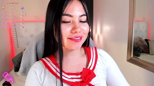 aliscollins  online show from 26, 10, 2025