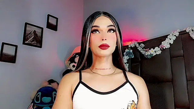 Snapshot of Marian_LV chatting on 12, 9, 2025 Marian LV online show from 12, 9, 2025