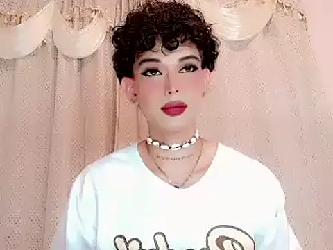 Snapshot of Marian_LV chatting on 16, 12, 2025 Marian LV online show from 16, 12, 2025