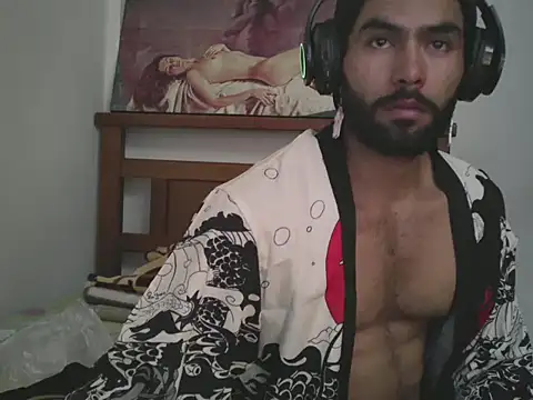 hideonbush051 online show from 2, 12, 2025