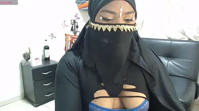 Snapshot of Aaliyah_brown chatting on 7, 1, 2025 Aaliyah brown online show from 7, 1, 2025