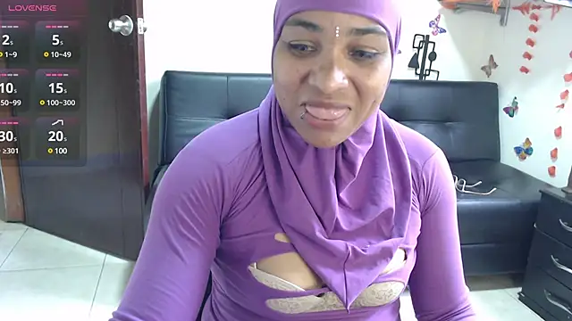 Snapshot of Aaliyah_brown chatting on 14, 2, 2025 Aaliyah brown online show from 14, 2, 2025