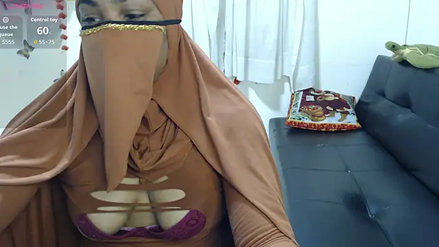 Snapshot of Aaliyah_brown chatting on 23, 9, 2025 Aaliyah brown online show from 23, 9, 2025