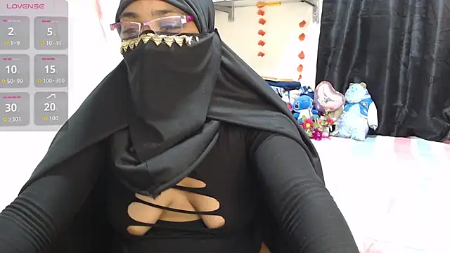 Snapshot of Aaliyah_brown chatting on 5, 11, 2025 Aaliyah brown online show from 5, 11, 2025