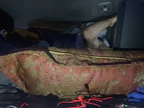 SlimeCrownzOut5 online show from 10, 2, 2026