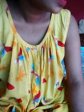 Snapshot of Bengoli--bhabhi chatting on 2, 3, 2025 Bengoli--bhabhi online show from 2, 3, 2025