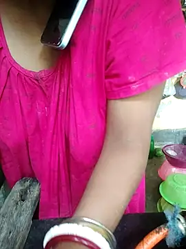 Snapshot of Bengoli--bhabhi chatting on 11, 9, 2025 Bengoli--bhabhi online show from 11, 9, 2025