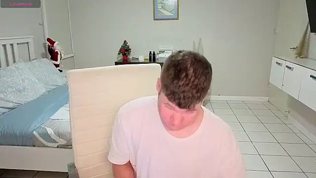 Snapshot of Lorenzo_hernandez chatting on 3, 12, 2025 Lorenzo hernandez online show from 3, 12, 2025