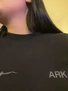 Snapshot of IrisBaker chatting on 28, 10, 2025 IrisBaker online show from 28, 10, 2025