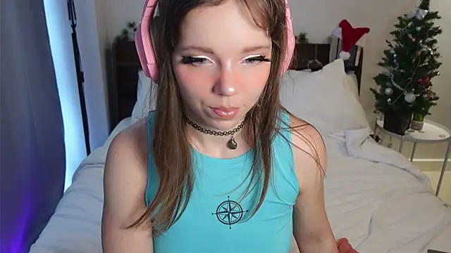 Snapshot of Ayra_Lust chatting on 8, 1, 2025 Ayra Lust online show from 8, 1, 2025