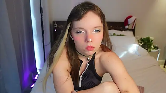 Snapshot of Ayra_Lust chatting on 13, 1, 2025 Ayra Lust online show from 13, 1, 2025