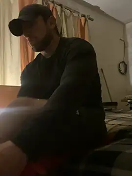 Snapshot of FumesClouds chatting on 6, 1, 2025 FumesClouds online show from 6, 1, 2025