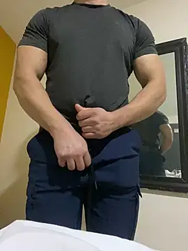 Snapshot of FumesClouds chatting on 7, 1, 2025 FumesClouds online show from 7, 1, 2025