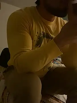 Snapshot of FumesClouds chatting on 26, 2, 2025 FumesClouds online show from 26, 2, 2025