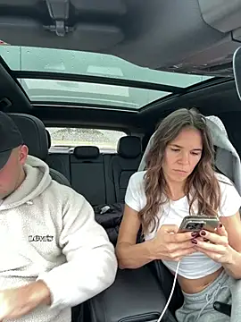 JuicyFruits93 online show from 3, 2, 2026