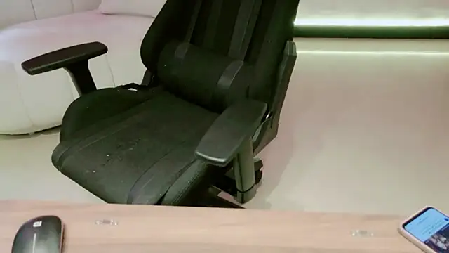 Gracefulgoddess online show from 25, 2, 2026