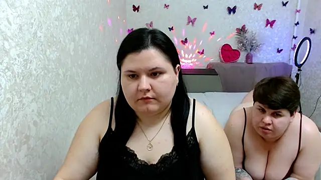 BeckyAndHellen online show from 19, 3, 2025