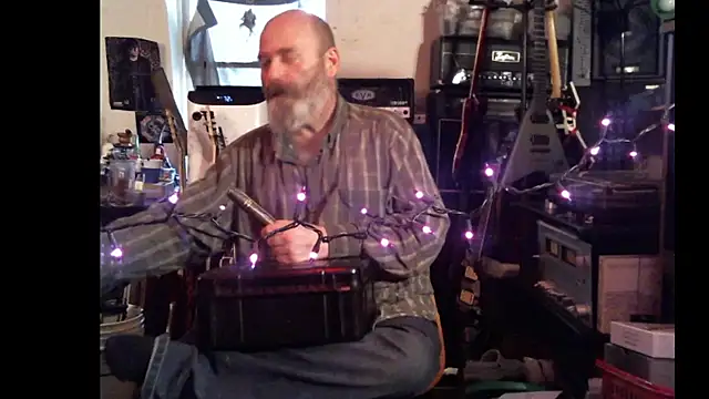 Snapshot of SirGarMack chatting on 8, 4, 2026 SirGarMack online show from 8, 4, 2026