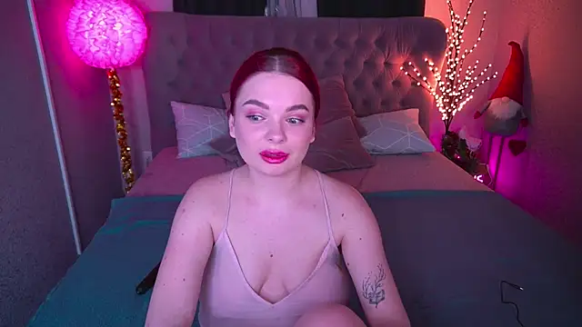 Snapshot of CarolinaDia chatting on 8, 1, 2025 CarolinaDia online show from 8, 1, 2025