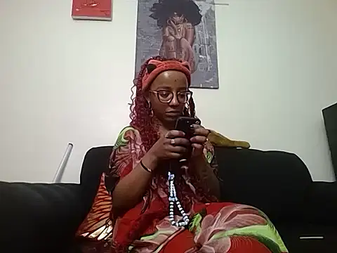 hoely grail01 online show from 14, 5, 2026