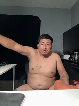 Snapshot of Luisrtrrr chatting on 18, 12, 2025 Luisrtrrr online show from 18, 12, 2025