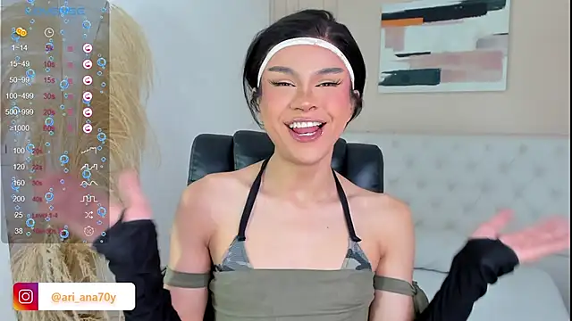 Snapshot of LOISE-XX chatting on 20, 9, 2025 LOISE-XX online show from 20, 9, 2025