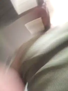 Snapshot of RomWoolf chatting on 23, 1, 2025 RomWoolf online show from 23, 1, 2025