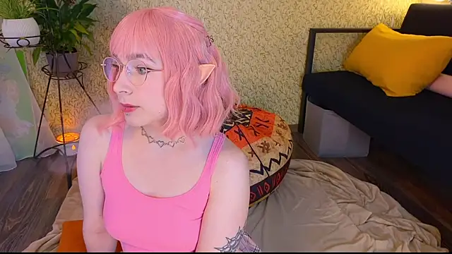 EmmyAmbros online show from 10, 11, 2025