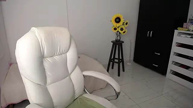 ana milf online show from 7, 2, 2025