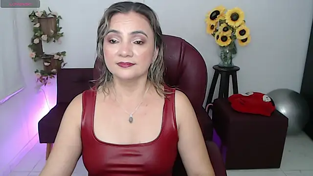 ana milf online show from 15, 4, 2026