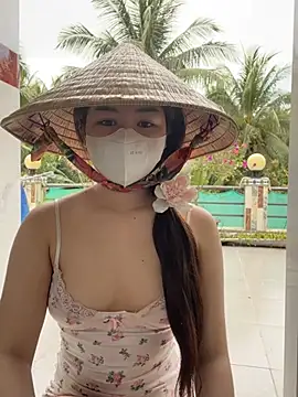 BabyThree  online show from 30, 1, 2025