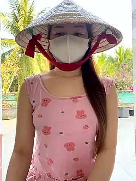 BabyThree  online show from 16, 1, 2026