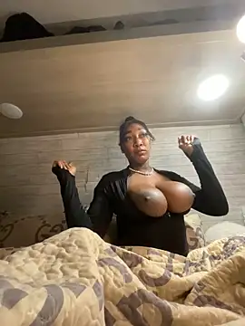 Snapshot of CUMQUEEN-XXX69 chatting on 17, 9, 2025 CUMQUEEN-XXX69 online show from 17, 9, 2025