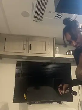 Snapshot of CUMQUEEN-XXX69 chatting on 20, 9, 2025 CUMQUEEN-XXX69 online show from 20, 9, 2025