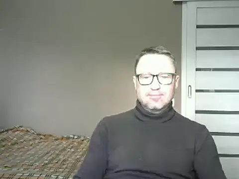 Snapshot of HarrySnake chatting on 12, 2, 2025 HarrySnake online show from 12, 2, 2025