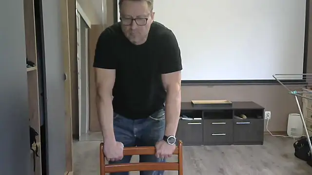 Snapshot of HarrySnake chatting on 8, 11, 2025 HarrySnake online show from 8, 11, 2025